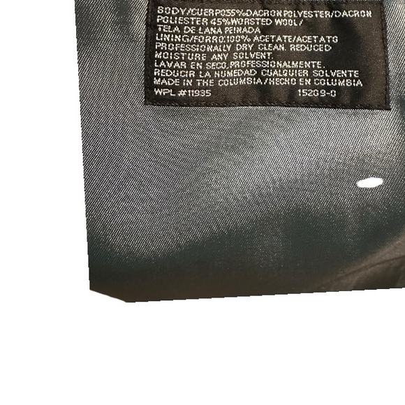 Classic Men’s Black Blazer. Size 48R. - Picture 4 of 13